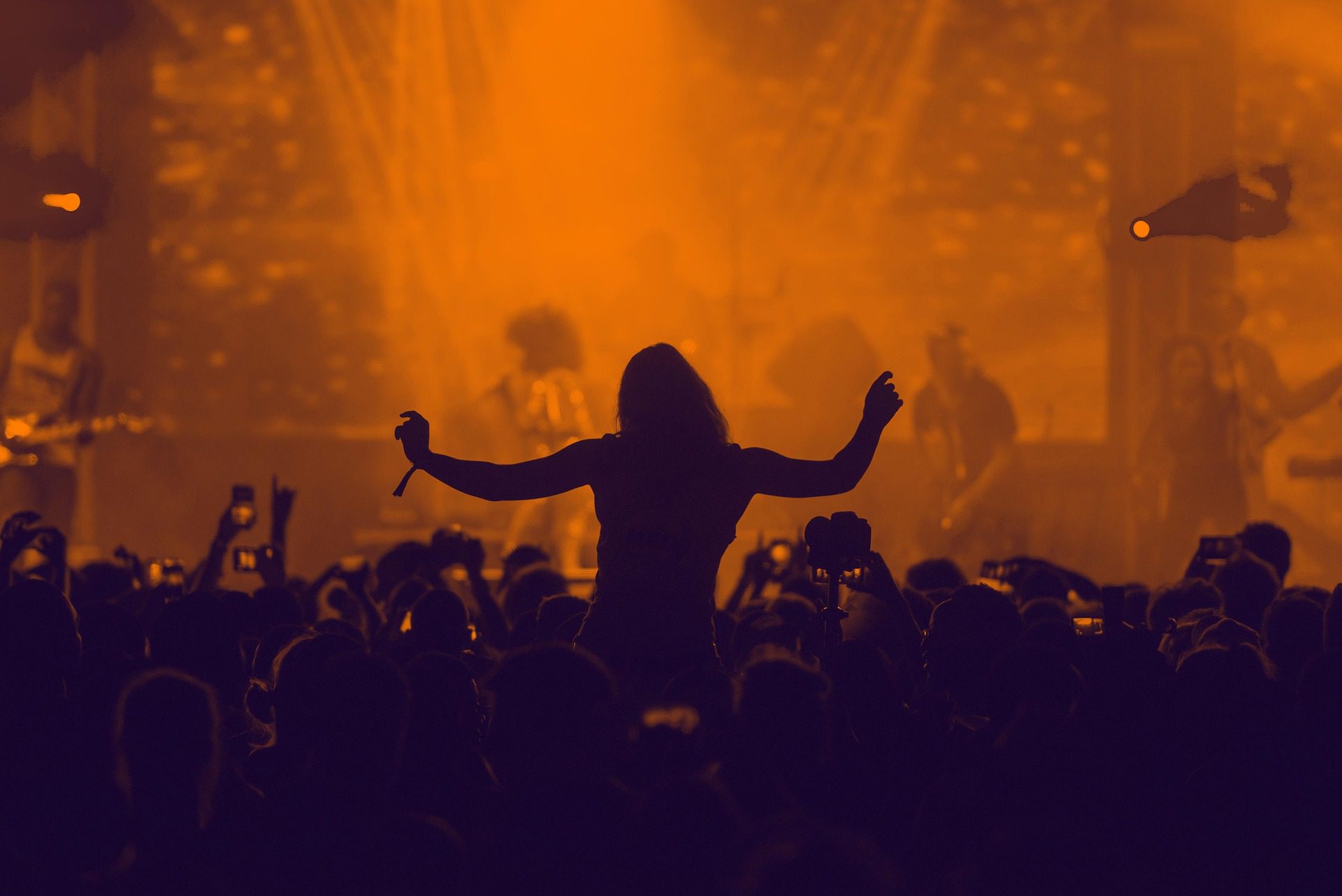 “En muchos festivales las mujeres no llegan ni al 10%”: músicas denuncian el machismo en la industria musical