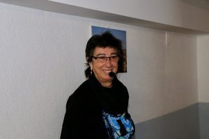 Archivo: Imagen de Marisa Maliaño durante el acto “Somos bacterias venidas a más” (Robe) ¿o venidas a menos? | Pool Ágora Solidaria Cultura y Memoria Luis Toca/Óscar Juárez - 28.01.2026
