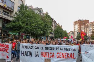 Imagen de la manifestación por la vivienda y la huelga general | Pool Ágora Solidaria Cultura y Memoria Luis Toca/Óscar Juárez - 03.10.2026
